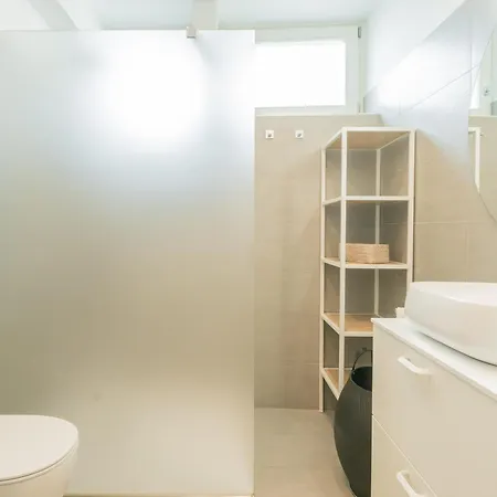 White By Rent קומו