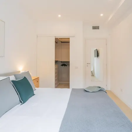 White By Rent קומו