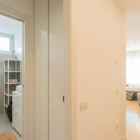 White By Rent *