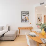 Apartment White By Rent Como